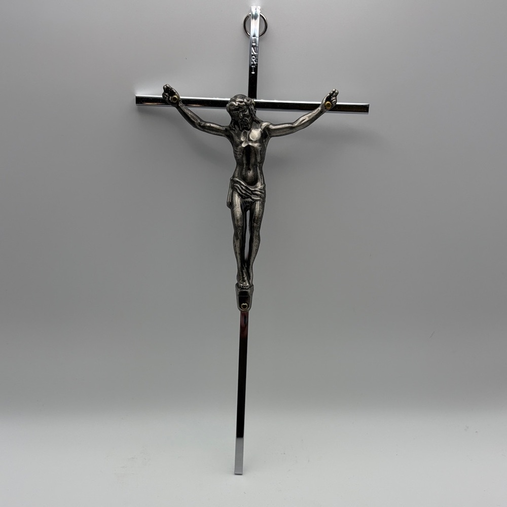 VTG Silver Crucifix Cross Wall‎ Decor Made in USA